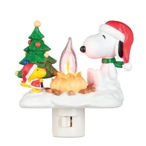 Roman Snoopy By Camp Fire 4.5 Inch Polyresin Swivel Plug Flickering Night Light - Picture 1 of 3