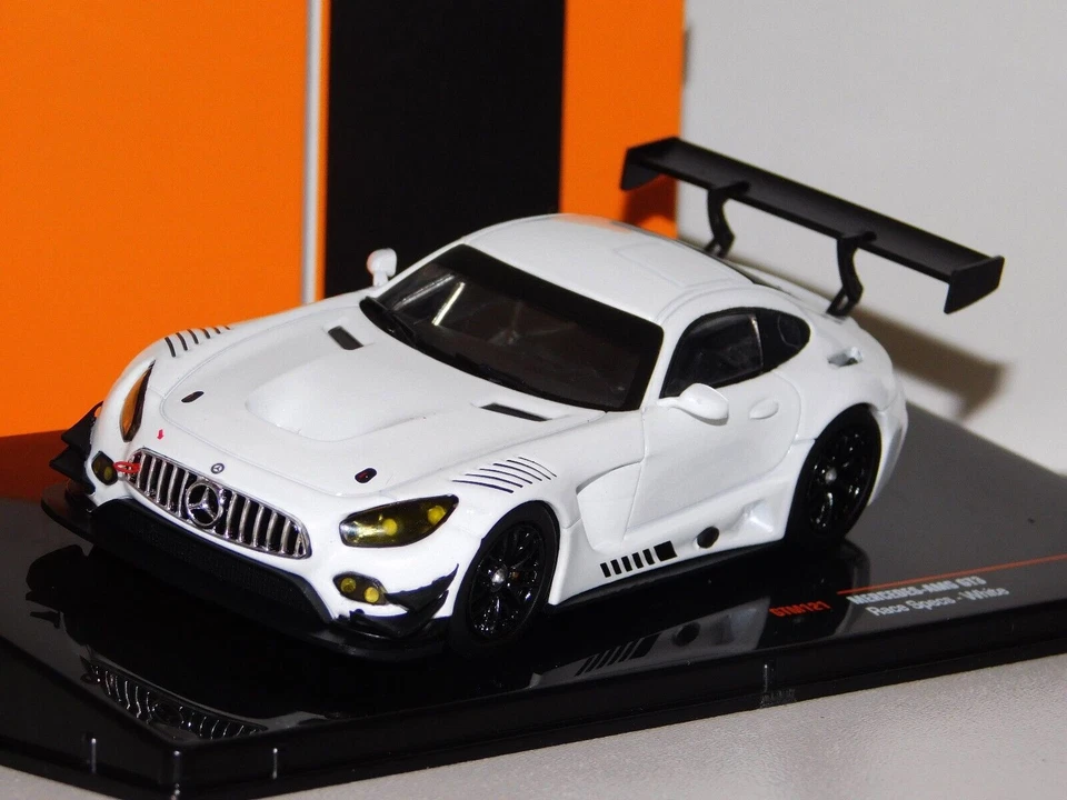 Mercedes AMG GT3 Specifiche Gara Bianca 2017 IXO GTM121 1:43 Benz Corpo Pieno - Immagine 1 di 1