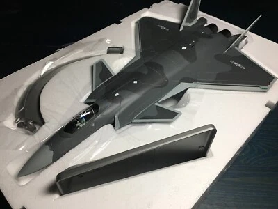 AIR FORCE 1 A00165 - Chengdu J-20 Mighty Dragon, PLAAF - 1/48 Model - Immagine 1 di 4