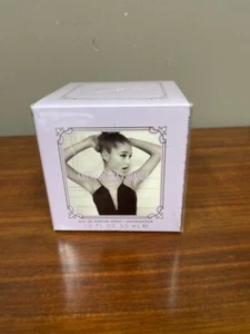 Ari by Ariana Grande 1 oz / 30 ml Eau de Parfum Spray NEW SEALED - Picture 1 of 4