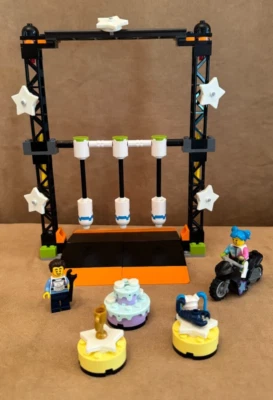 60341 LEGO City Complete The Knockdown Stunt Challenge - Image 1 of 4