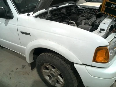 (LOCAL PICKUP ONLY) Passenger Right Fender With Wheel Lip Moulding Fits 04-05 RA Foto 1 de 4