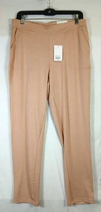 Croft & Barrow Women's Tapered Mid Rise Relaxed Hip & Thigh Pants Size Med. NWT - Picture 1 of 5