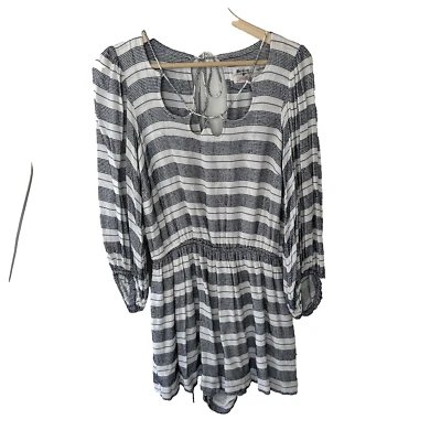 Romper Anthropologie Holding Horses Annamaria shorts listrado tamanho borlas pequenas* - Imagem 1 de 4