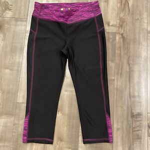Xersion Fitted Cropped Leggings Size Medium EUC