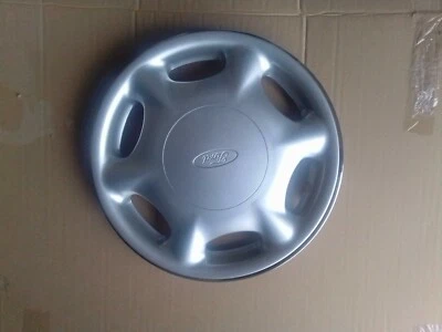 NUEVO OEM Ford Contour 14" Rueda 6 Bolsillos Cubierta Rueda 1995-97 Foto 1 de 4