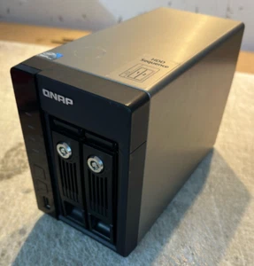 QNAP TS-269 Pro 2-Bay NAS 1GB Ram / Intel 2.13Ghz Dual Core W/Power Supply - Photo 1/3