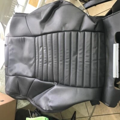Dodge Challenger 2009 2010 asiento trasero en negro con puntada púrpura Foto 1 de 4
