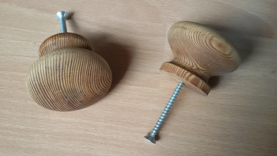 2 zwei Möbelgriff Kiefer Massiv Holz Griffe Türgriffe Schubladengriffe Schrank - Bild 1 von 1