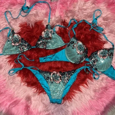 Conjunto de 3 piezas de lentejuelas florales azules ONE OF A KIND Beach Bunny RARO Foto 1 de 4