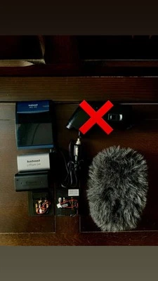 Canon VL-10Li On Camcorder Battery Video Light w/ 2 Batteries & Charger - Image 1 of 4