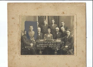 JUDAICA PHOTO POLAND KOVEL PALESTINE OFFICE MEMBERS SIGNATURES INSCRIPTION 1920s - Picture 1 of 2