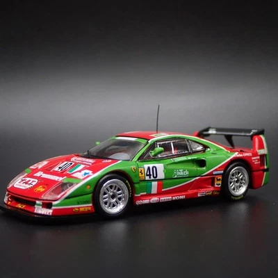 Ferrari F40 1995 24H Di Le Mans 1:64 Scala da Collezione Diorama Modellino Auto - Immagine 1 di 4