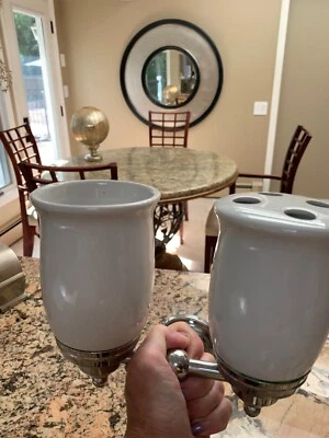 Juego de soporte de pared para cepillo de dientes y vaso de cerámica con gancho de pared adicional Foto 1 de 4