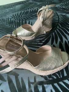 Metallic Gold Topshop Wedges fasten Around Ankle Size 6 /39 - Picture 1 of 7