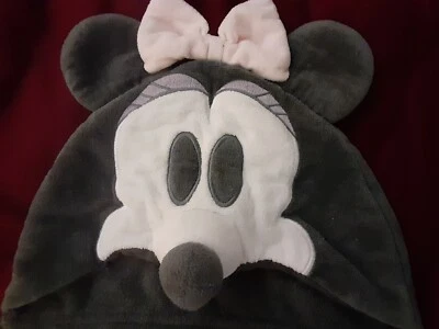 Toalla de baño con capucha rosa y gris Minnie Mouse con moño para el cabello talla única Foto 1 de 4