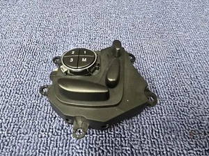 2006-2010 W219 AMG CLS63 OEM FRONT RIGHT PASSENGER SEAT ADJUSTMENT SWITCH - Picture 1 of 3