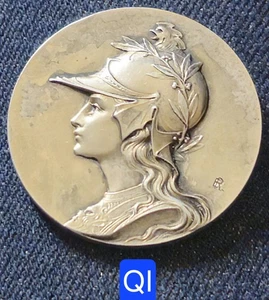 CYCLISME - Superbe Méd. Argent (Vermeil) 36 mm - Marianne Casquée Par RR 1920 - Picture 1 of 3