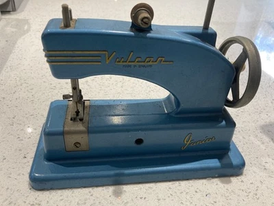 Vulcan Junior Nähmaschine blau, Vintage 60er Jahre - Bild 1 von 4