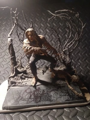 Figura de acción McFarlane firmada por Ozzy Osbourne Bark At The MOON 2004 sellada Foto 1 de 2