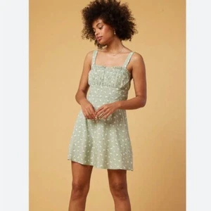 Altar'd State Sleeveless Ruffled Trim Mini Floral Green Dress Size XL NWT - Picture 1 of 8
