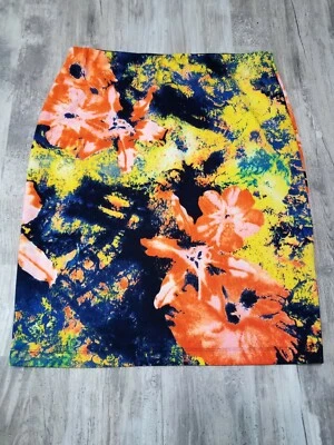 Betsey Johnson Watercolor Floral Pencil Skirt Elastic Waist Stretch Women Size L - Image 1 of 4