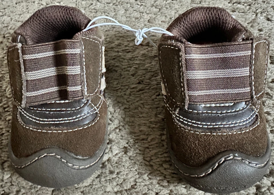 Zapatillas Deportivas Circo Marrón Niños Pequeños Jóvenes Talla 2 NUEVAS sin caja Foto 1 de 4