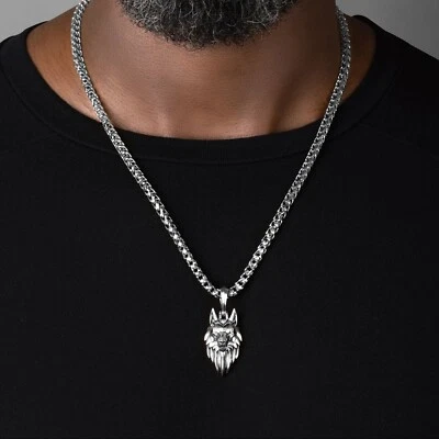 Colgante Alpha, Wolf con Moissanita VVS en Plata de Ley 925 Sólida para Hombre Foto 1 de 4