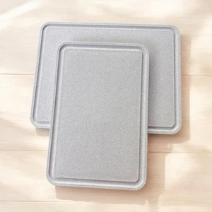 Nuevo JUEGO DE 2 TABLAS DE CORTAR CON PATAS CUTCO Gris Pequeño y Mediano - Imagen 1 de 5