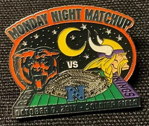 Minnesota Vikings vs Chicago Bears 2017 Game Day  Collector Pin - Picture 1 of 1