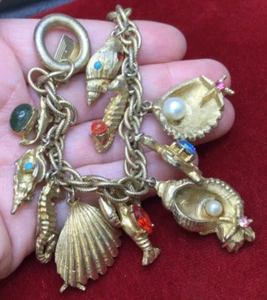 Vintage Scarce Chunky Signed Jewelcraft Sea Themed Charm Bracelet - Picture 1 of 4