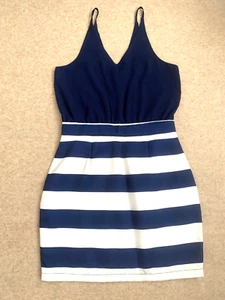 AX Paris (10) Navy Blue & White Dress size 10 Stunning Dress Stripe. BNWT. - Picture 1 of 4