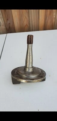 Par de motores Speedway 1928-1948 husillos traseros redondos forjados Ford. SOLO husillos Foto 1 de 4