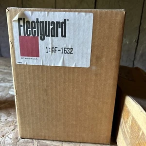 Genuine Fleetguard Air Filter Part Number - AF1632 - Picture 1 of 1
