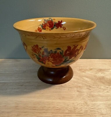 Центральная керамическая чаша FTD ваза с цветочным узором на деревянной ножке 7 дюймов x 5,5 дюйма - Изображение 1 из 4