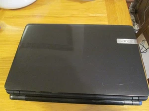 Acer TravelMate P253 Intel i3-3120M 2.50 Ghz Laptop, 240Gb SSD, 8Gb RAM, Win 10 - Picture 1 of 18