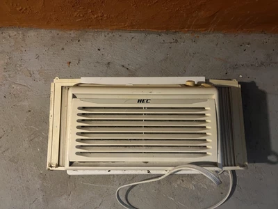 Haier HEC unidad de aire acondicionado ventana unidad de aire acondicionado viejo pero funcionando  Foto 1 de 4