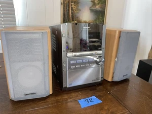 Panasonic SC-PM28 5 CD Changer Compact Stereo System (SA-PM28) - Picture 1 of 8