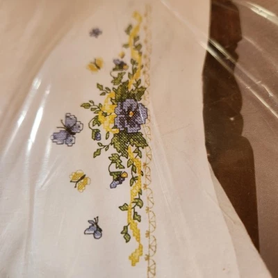NOS Stitchers Gallery Pansy Ribbon 2 Standard Sized Pillow Cases to Embroider  - Image 1 of 3