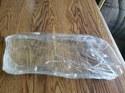 Headlight Lens URO Parts 63126929566 New Open Box - Изображение 1 из 4