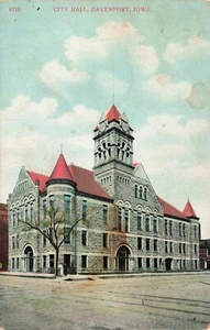 City Hall, Davenport, Iowa Vintage PC - Picture 1 of 2