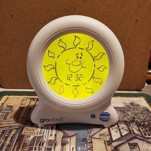 Gro Clock Sleep Trainer Kids Bedtime Great Condition Working - Picture 1 of 16