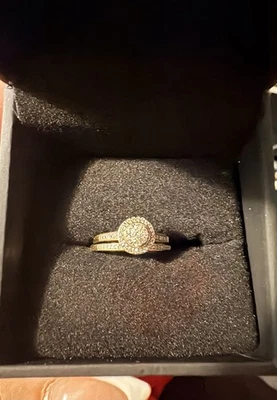 Zales 10K 3/4 CT. T.W. Diamond Infinity Bridal Set. - Image 1 of 4