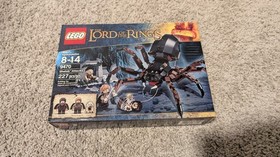 LEGO The Lord of the Rings: Shelob Attacks (9470), New in Box, partly crushed