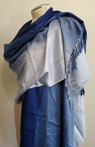 Cruise Club Schal Halstuch Pashmina blau ombre Fransen 78x27" Boho Festival neu Etikett - Bild 1 von 10