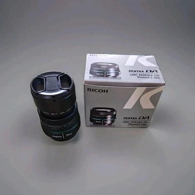 Pentax DA 35mm F2.4 AL SMC Autofocus Comes with free hood Standard Prime Lens - Image 1 of 4