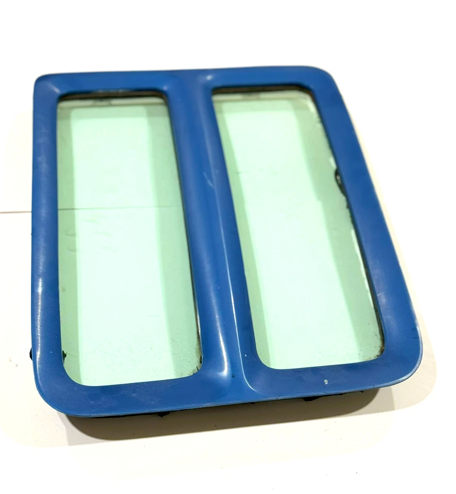 1980-1991 FORD F150 F250 F350 EXTENDED CAB PASSENGER RIGHT QUARTER SPLIT WINDOW - Image 1 of 4