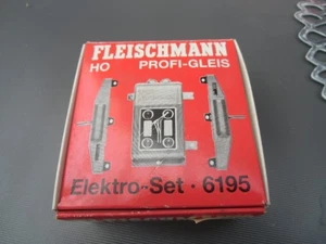 Fleischmann 6195, E-Weichenset, 2 Antriebe mit Schalter, Spur H0, neuwertig, OVP - Bild 1 von 3