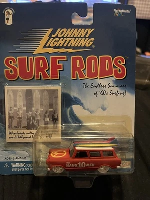 Johnny Lightning 1:64‘62 AMC Rambler Wagon Surf Rods Hang 10 Men White Lightning - image 1 of 4