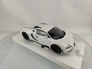 Bugatti Veyron Super Sport Minichamps Modellauto 1:18 Weiß Selten - Bild 1 von 16
